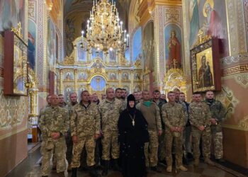 Українські воїни вклонились Чудотворному Зимненському образу Пресвятої Богородиці