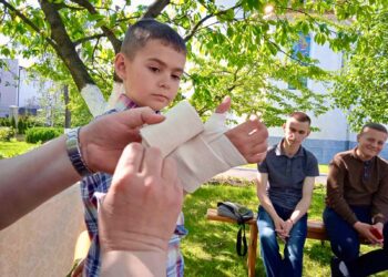 Молодь і підлітки освоювали методи надання першої медичної допомоги