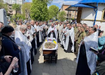 Священники нашої громади взяли участь у погребінні воїна
