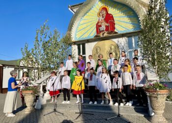 Ковель. Випускний концерт Хорової студії присвятили Дню захисту дітей і Дню Свят