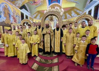 Наші вівтарники (не всі) на Чині прощення.