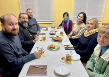 Священники та викладачі Недільної школи зустрілися за чаєм