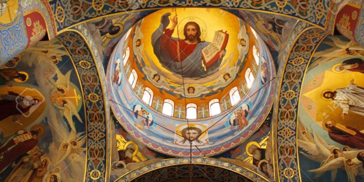 Dome of the temple inside, depicting the faces of the saints and Jesus Christ